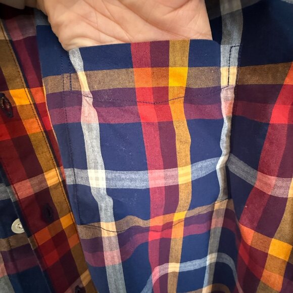 Gap Mens Classic Fit Long Sleeve Plaid Collared Shirt Red/Blue/Yellow Size XL - Picture 6 of 10